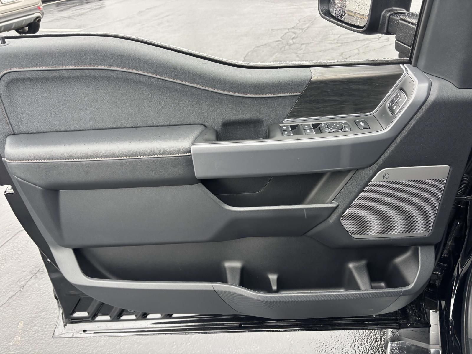 2025 Ford F-150 Lariat 4x4