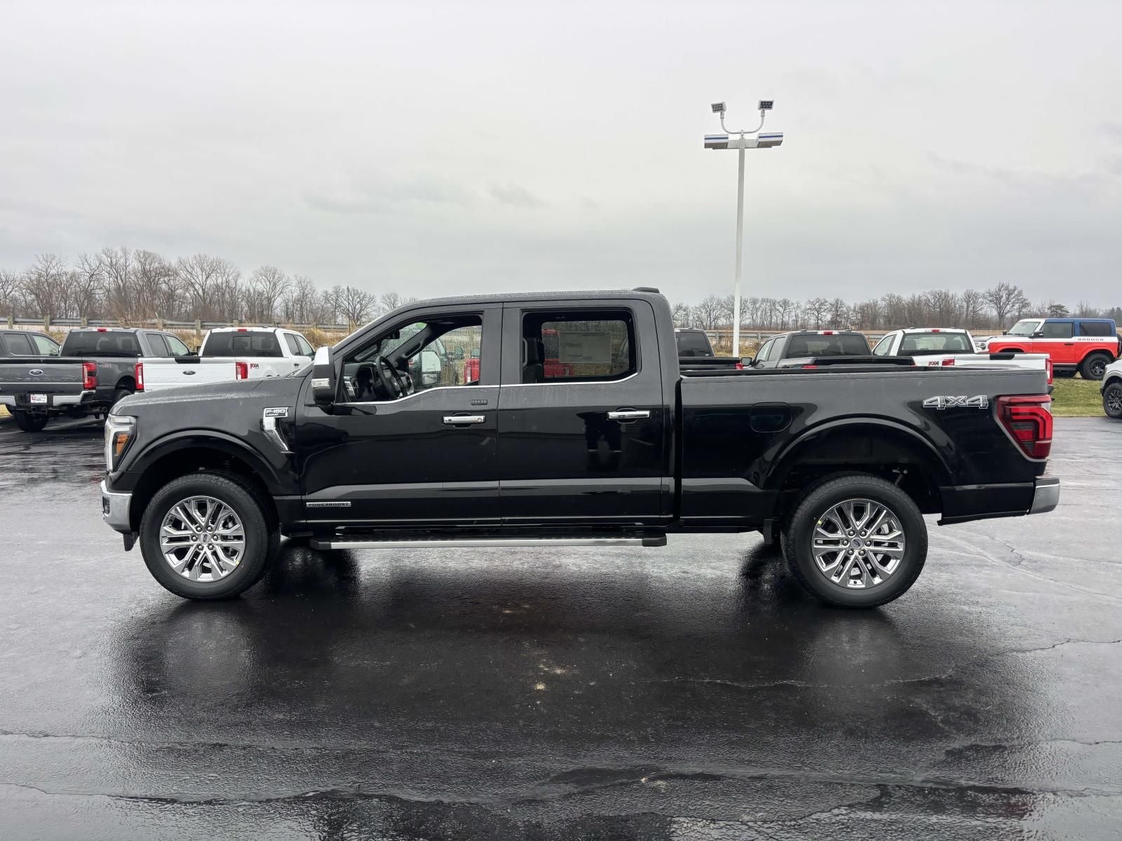 2025 Ford F-150 Lariat 4x4