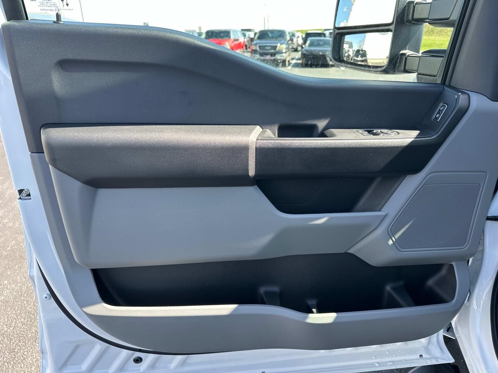 2025 Ford F-350SD XL