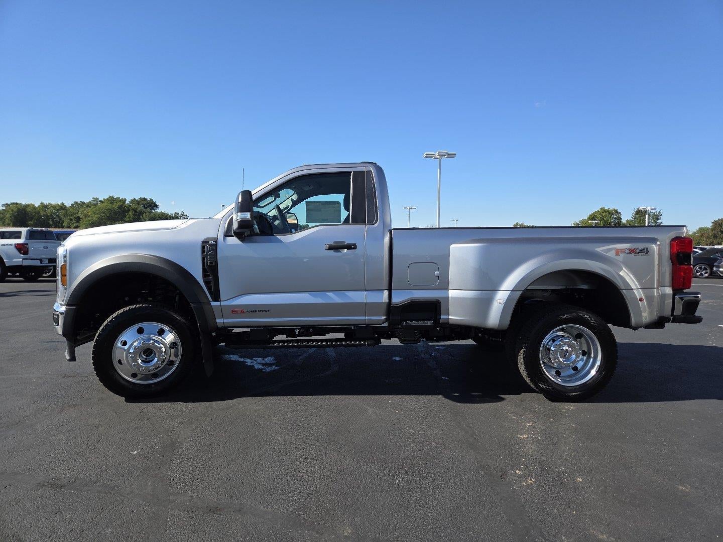 2027 Ford Super Duty F-450 DRW XL