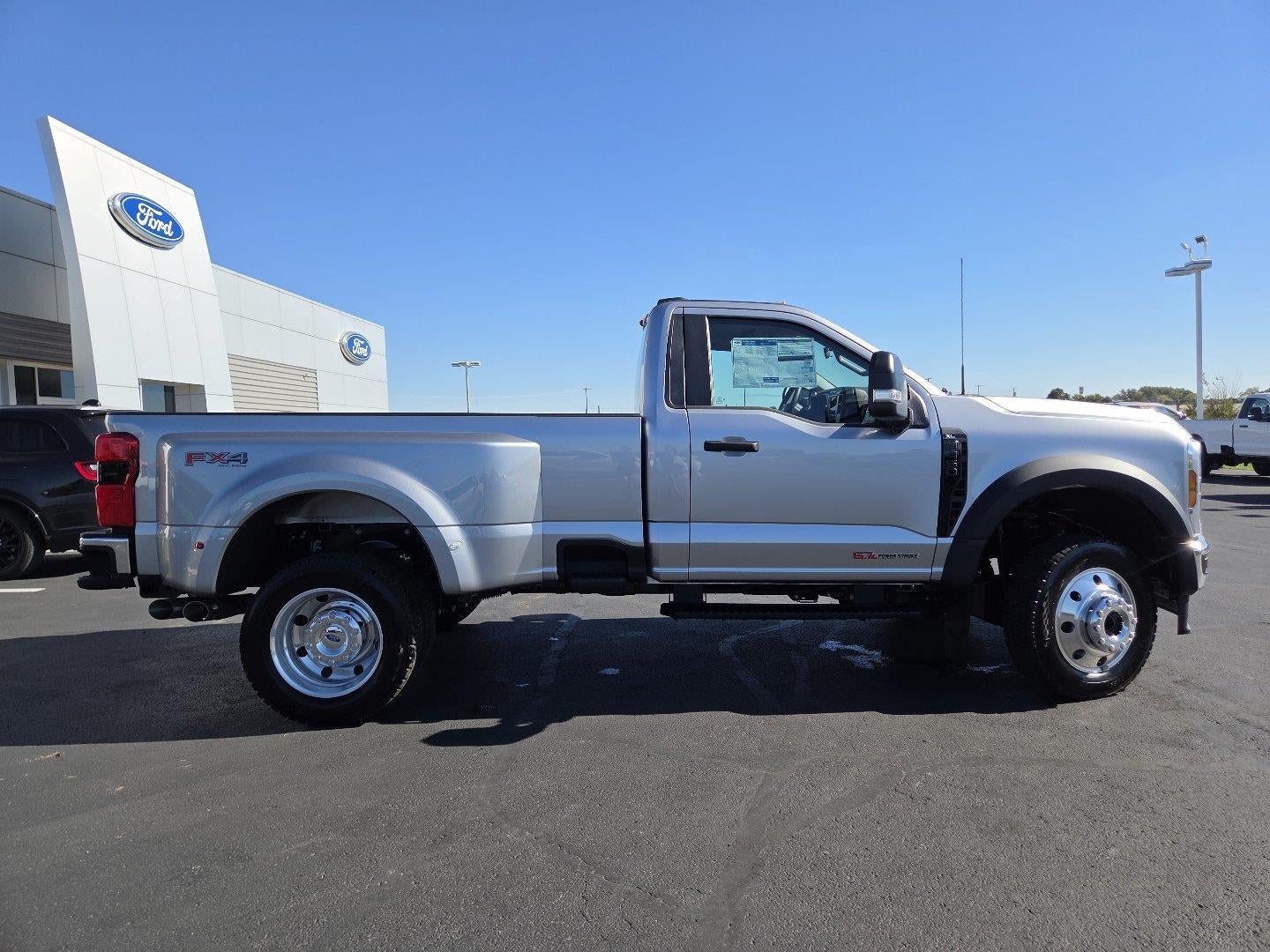 2027 Ford Super Duty F-450 DRW XL