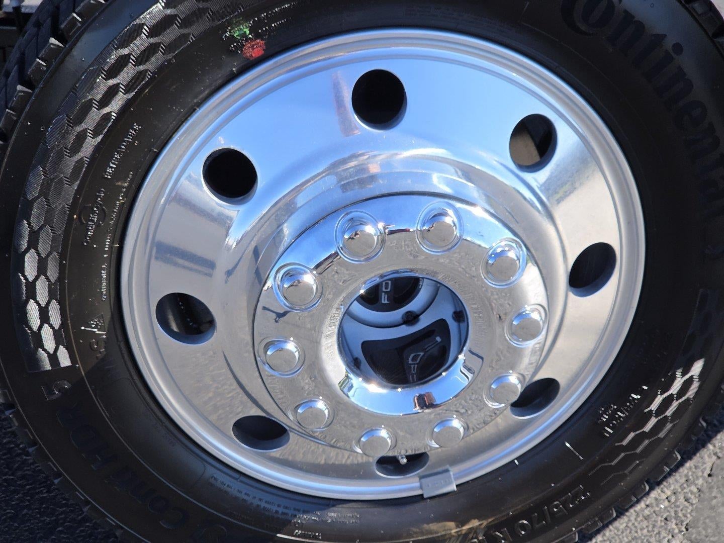 2027 Ford Super Duty F-450 DRW XL