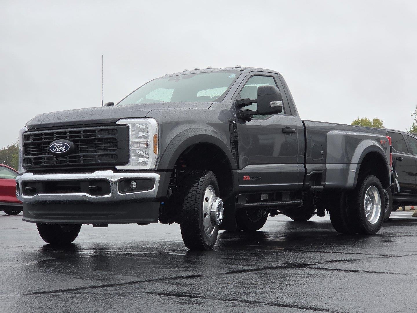 2027 Ford Super Duty F-450 DRW XL