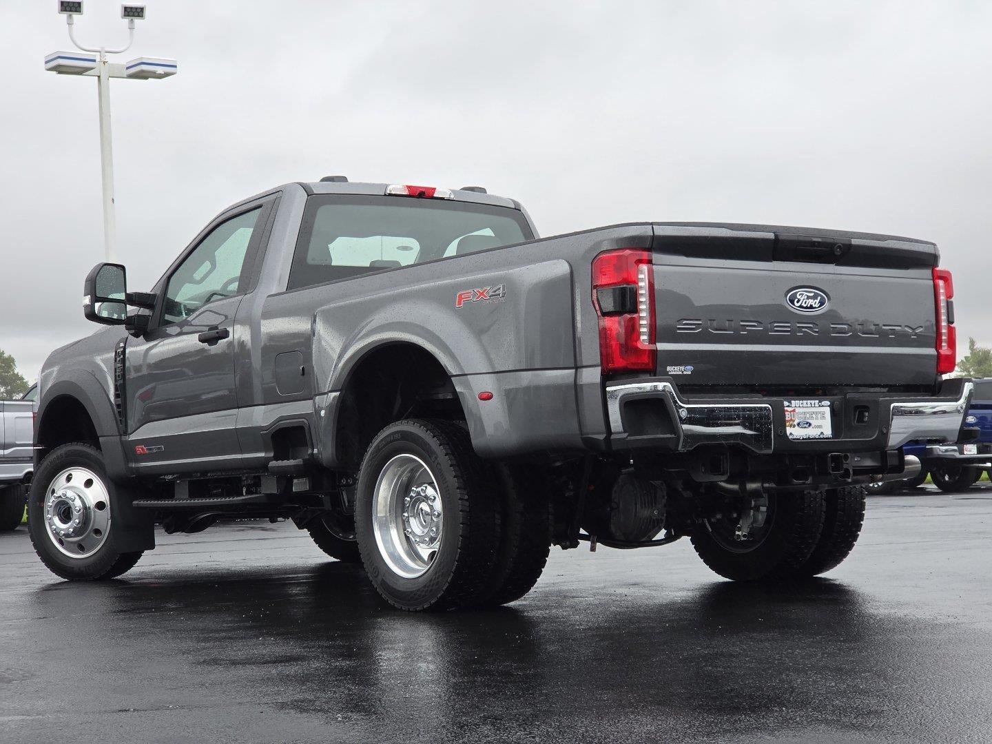 2027 Ford Super Duty F-450 DRW XL