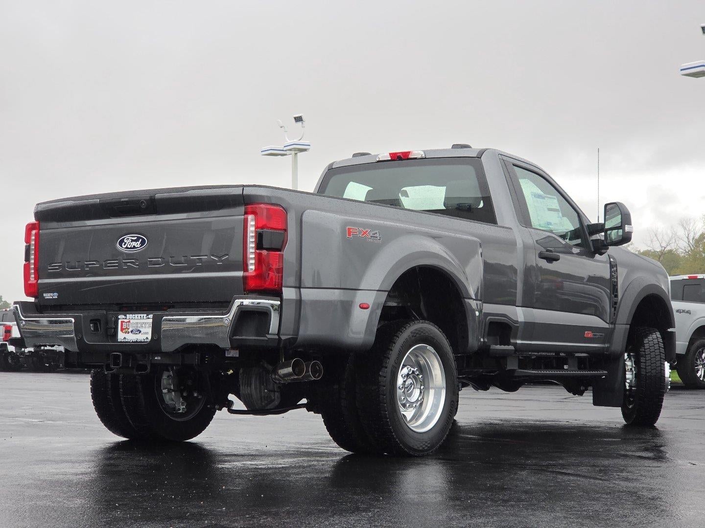 2027 Ford Super Duty F-450 DRW XL