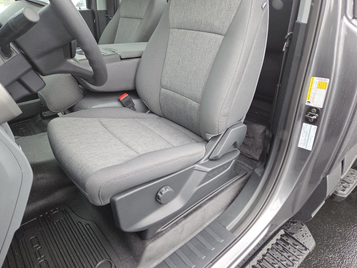 2027 Ford Super Duty F-450 DRW XL
