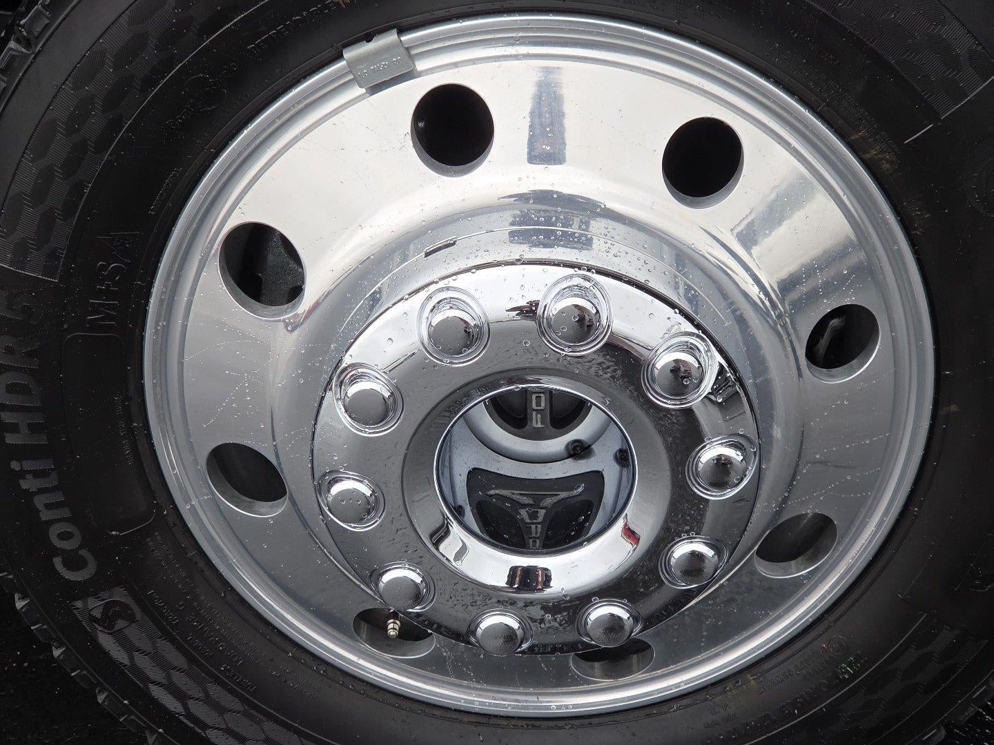 2027 Ford Super Duty F-450 DRW XL