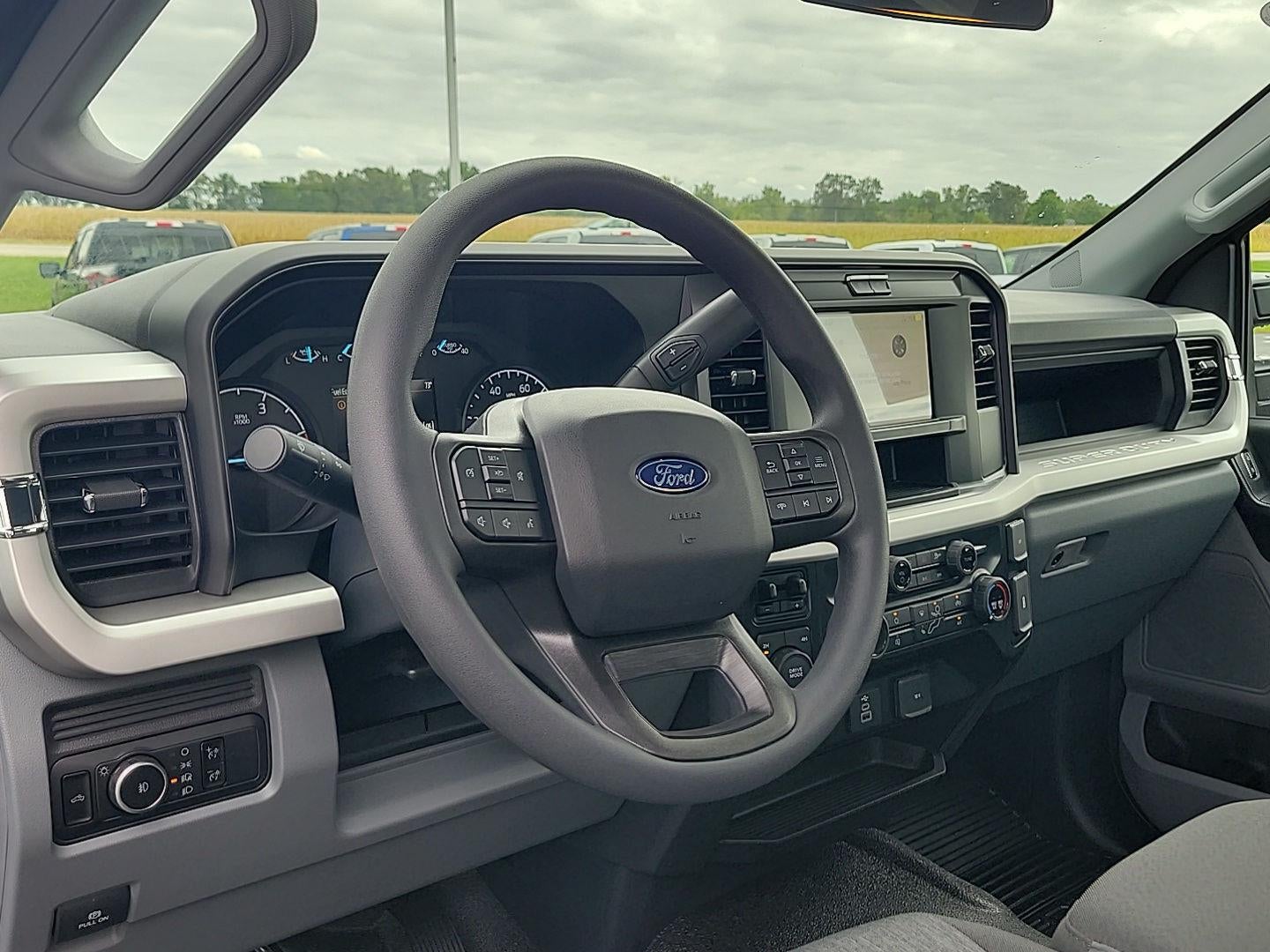 2027 Ford Super Duty F-450 Drw XL