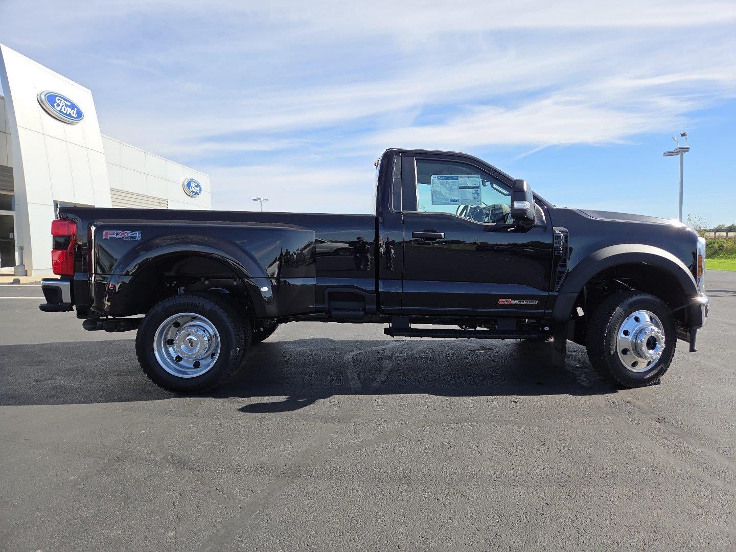 2027 Ford Super Duty F-450 DRW XL