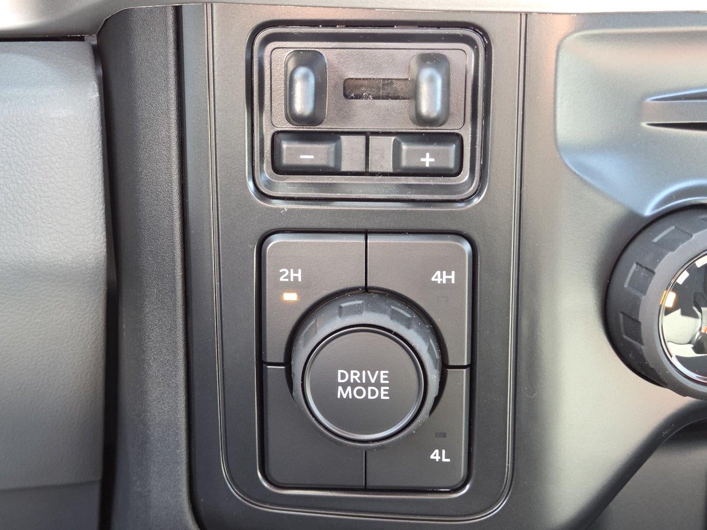 2027 Ford Super Duty F-450 DRW XL