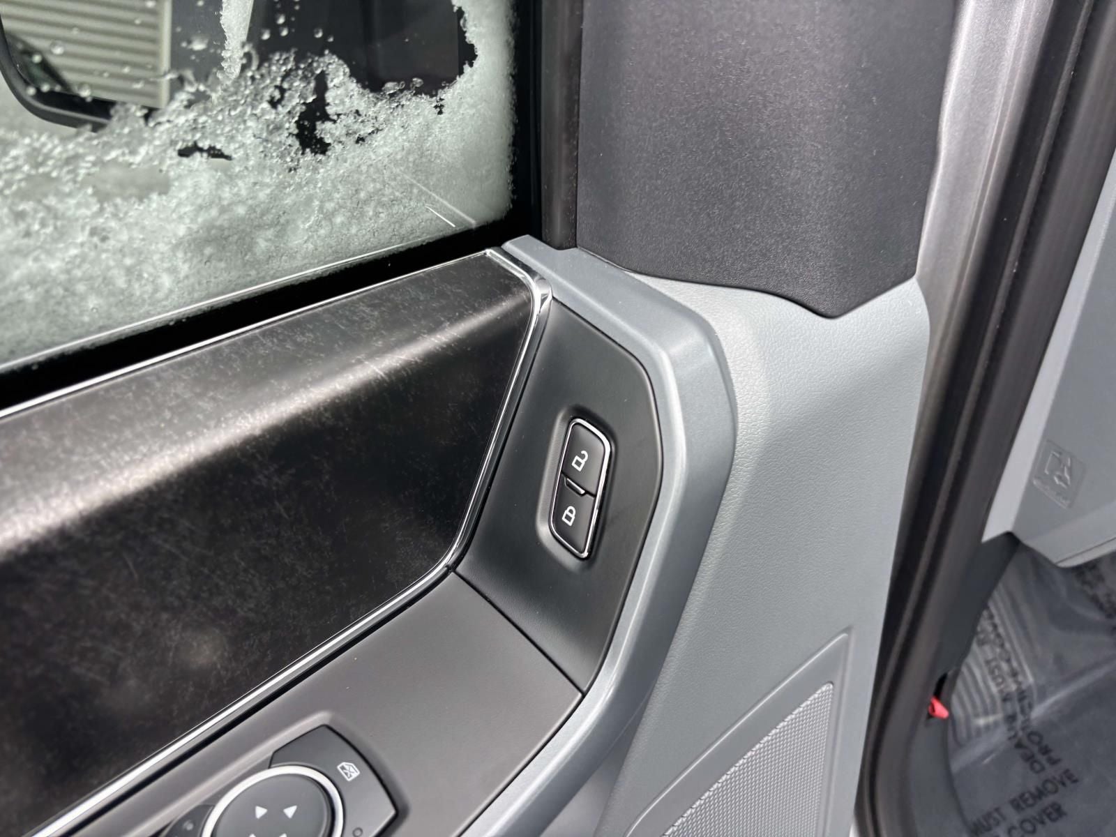 2023 Ford F-150 Lightning XLT