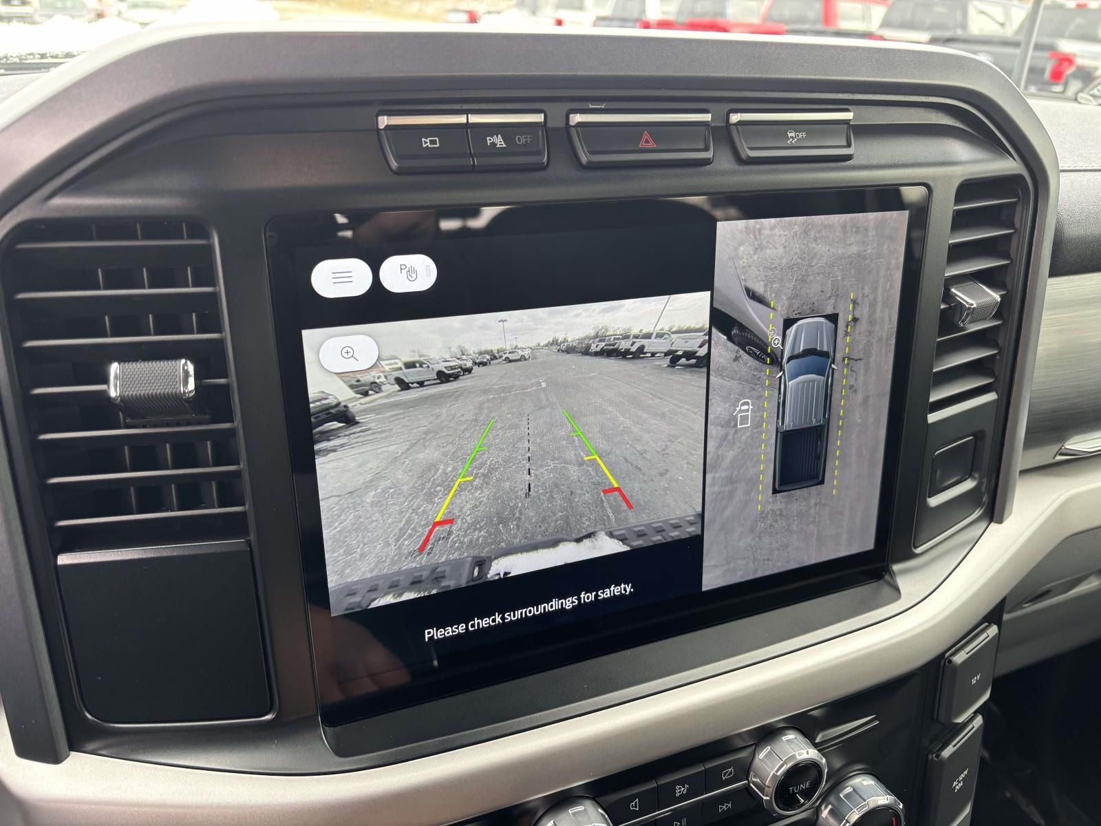 2023 Ford F-150 Lightning XLT