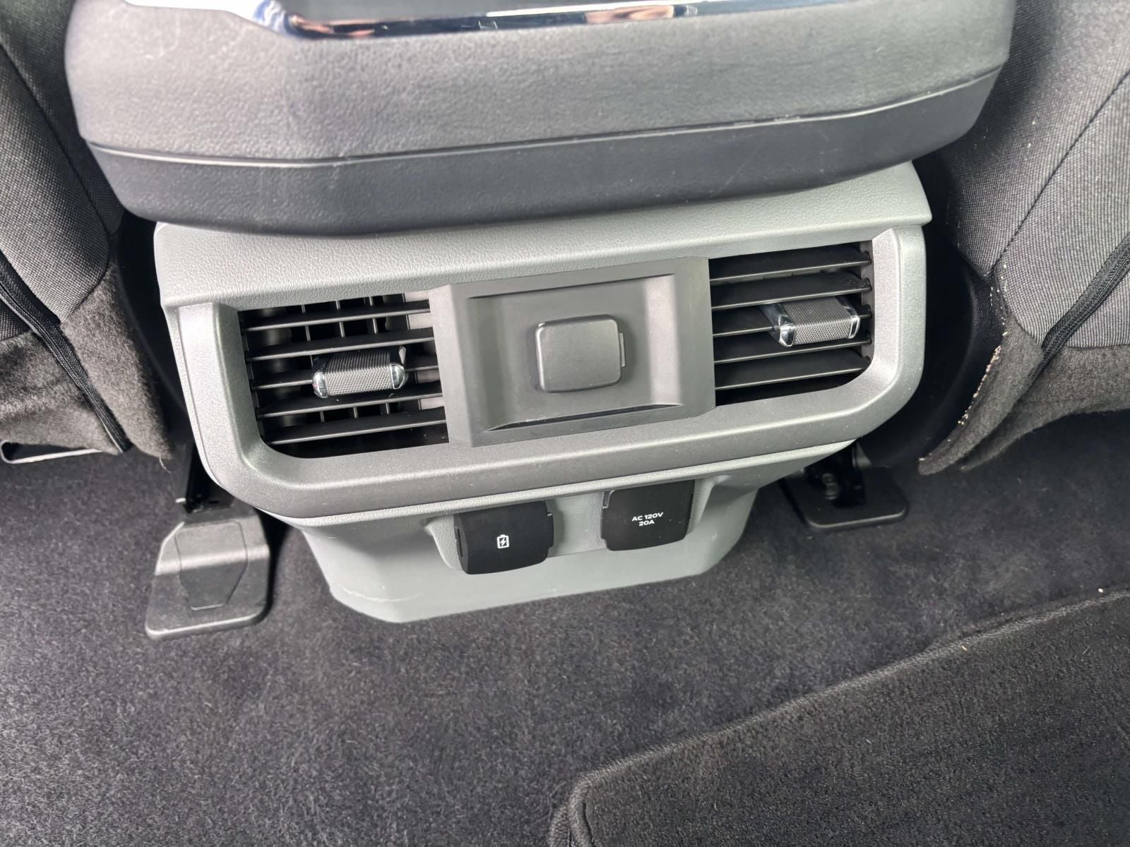 2023 Ford F-150 Lightning XLT