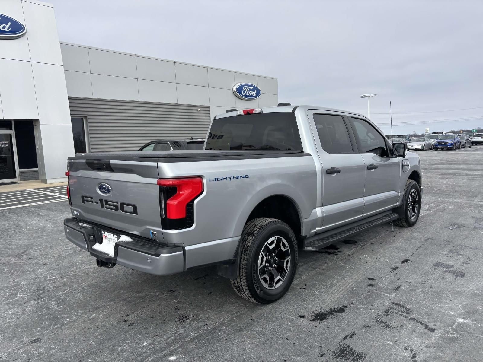 2023 Ford F-150 Lightning XLT