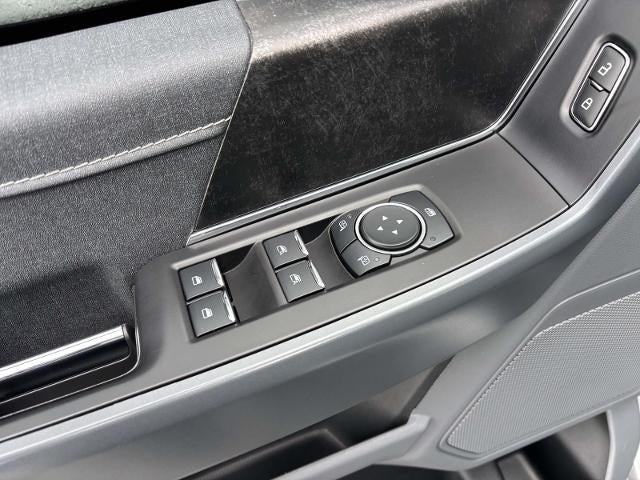 2023 Ford F-150 Lightning XLT