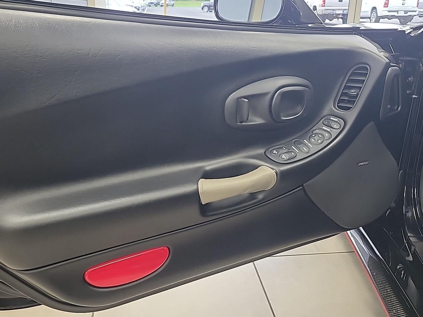 2004 Chevrolet Corvette Base