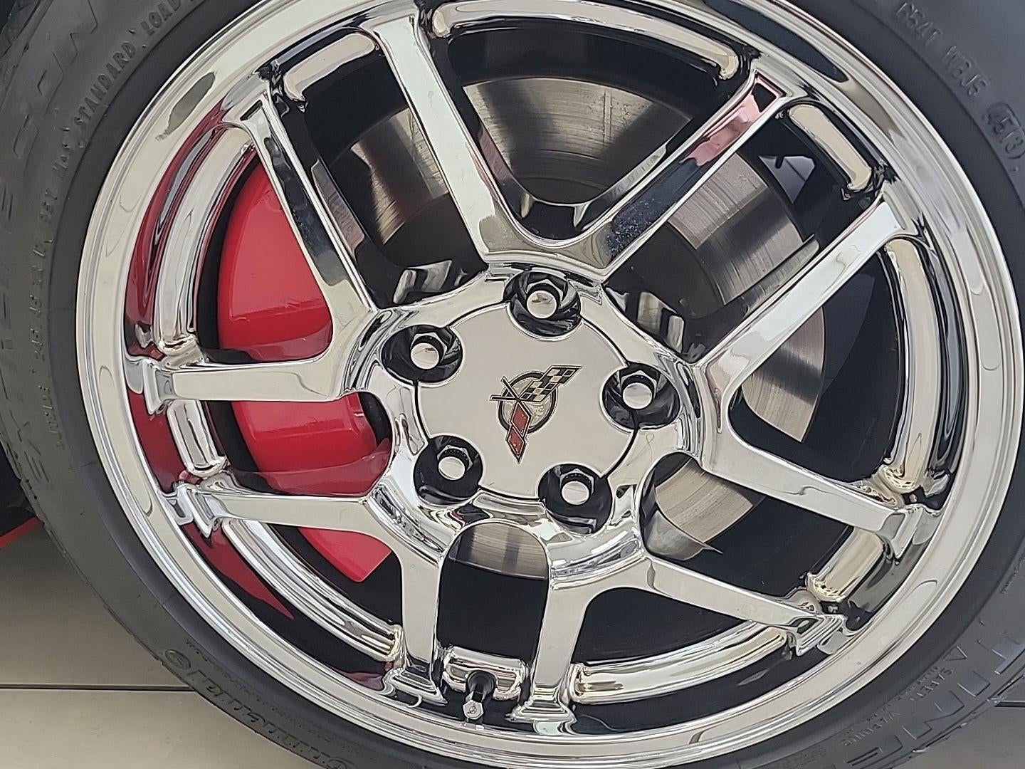 2004 Chevrolet Corvette Base