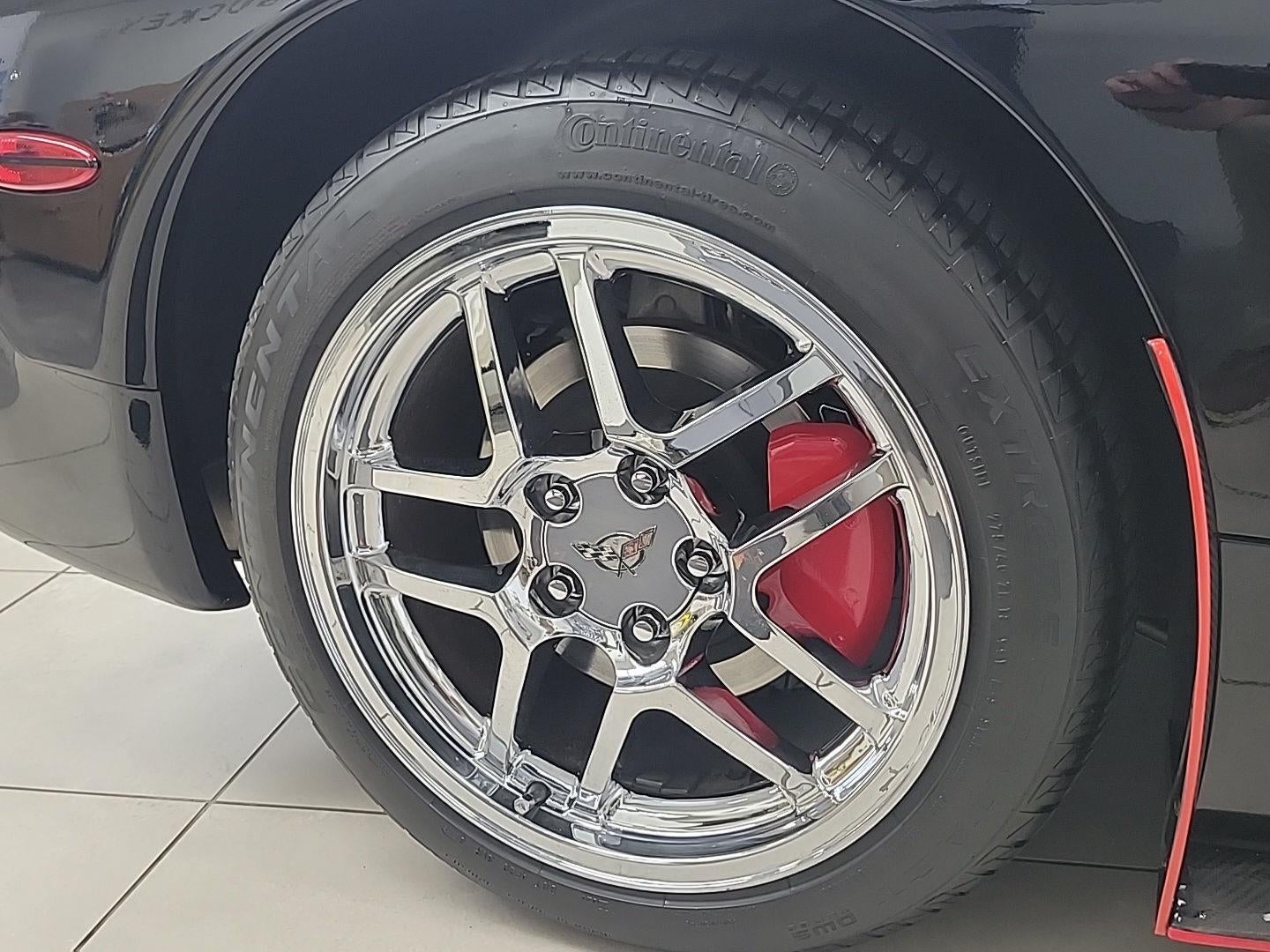 2004 Chevrolet Corvette Base