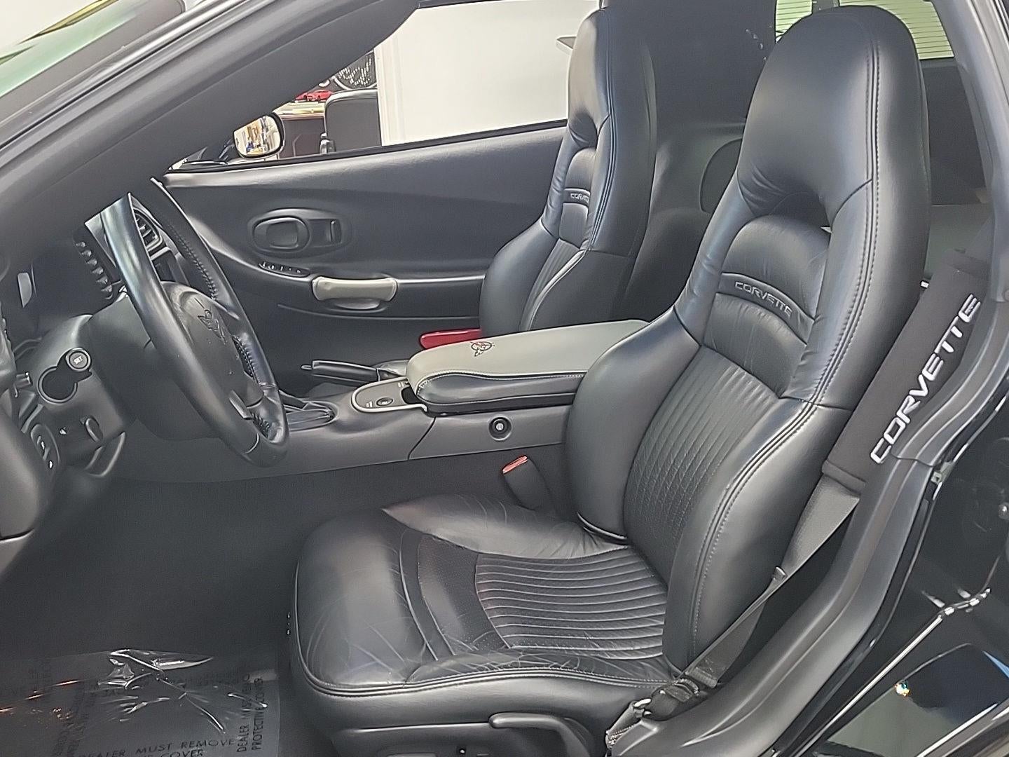 2004 Chevrolet Corvette Base