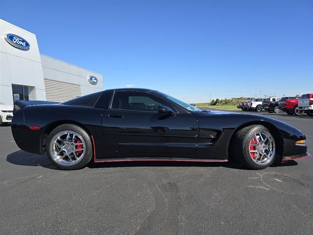 2004 Chevrolet Corvette Base