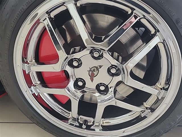 2004 Chevrolet Corvette Base