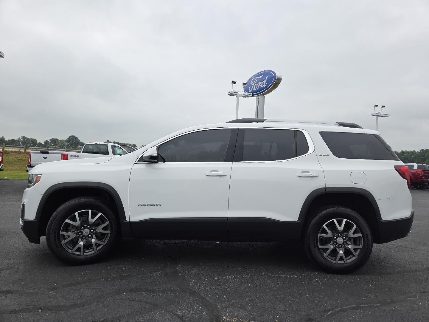 2023 GMC Acadia SLE