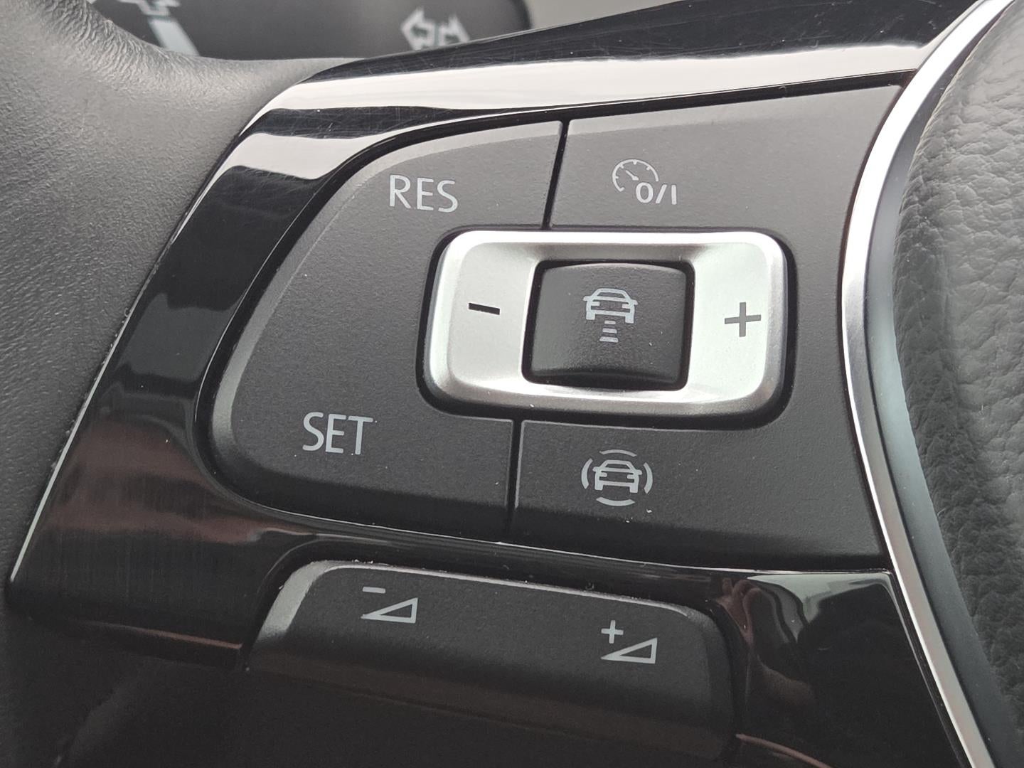 2019 Volkswagen Atlas 3.6L V6 SE w/Technology