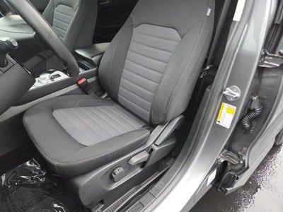 2023 Ford Edge SE