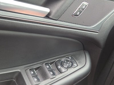 2023 Ford Edge SE