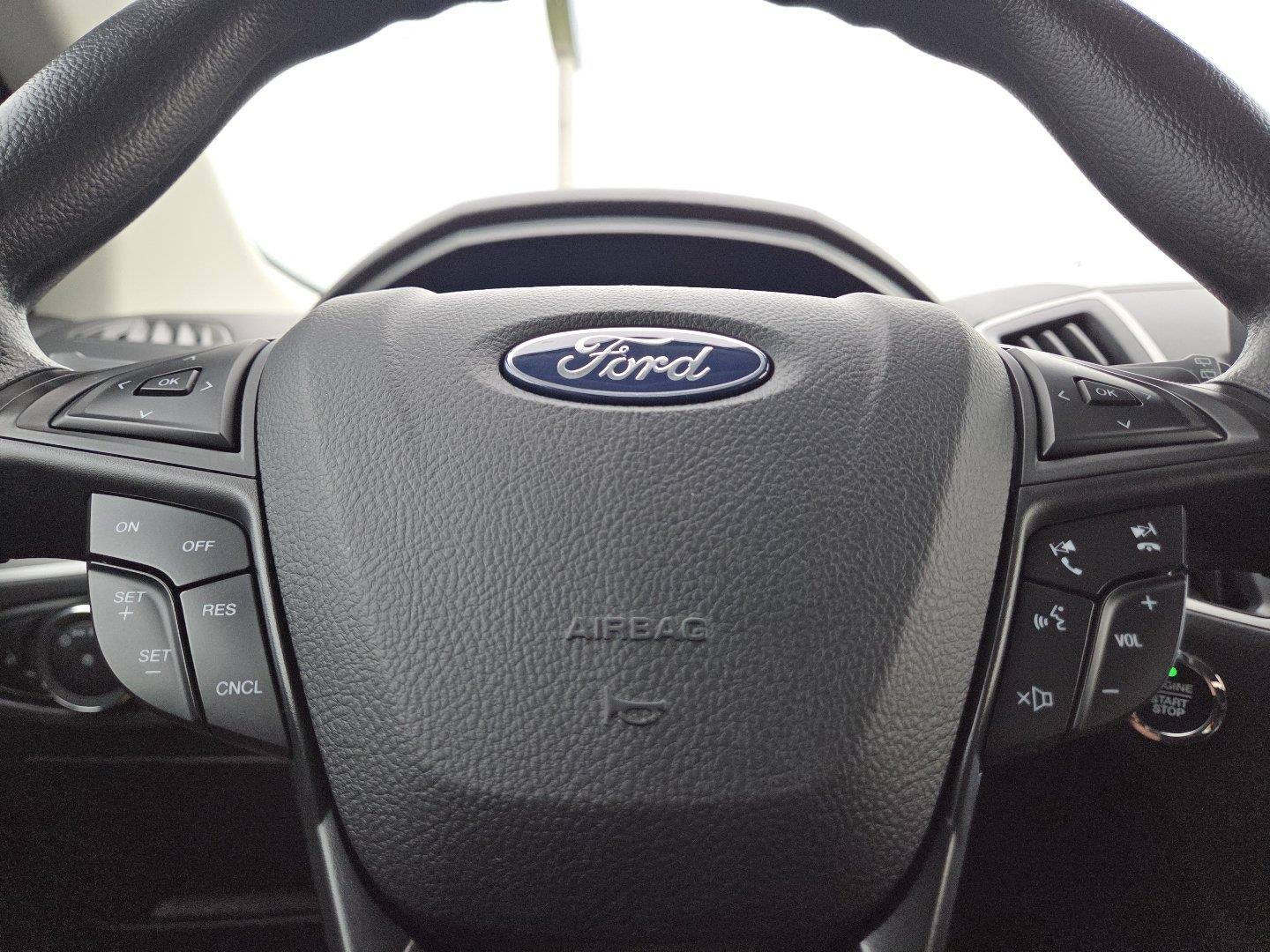 2023 Ford Edge SE