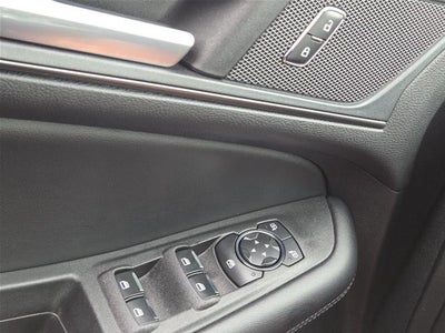 2023 Ford Edge SE