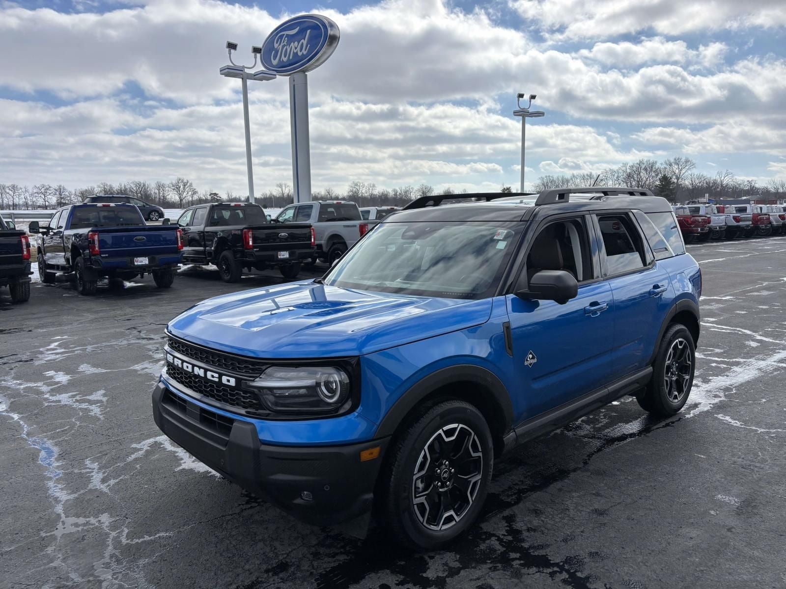 2025 Ford Bronco Sport Outer Banks 4WD