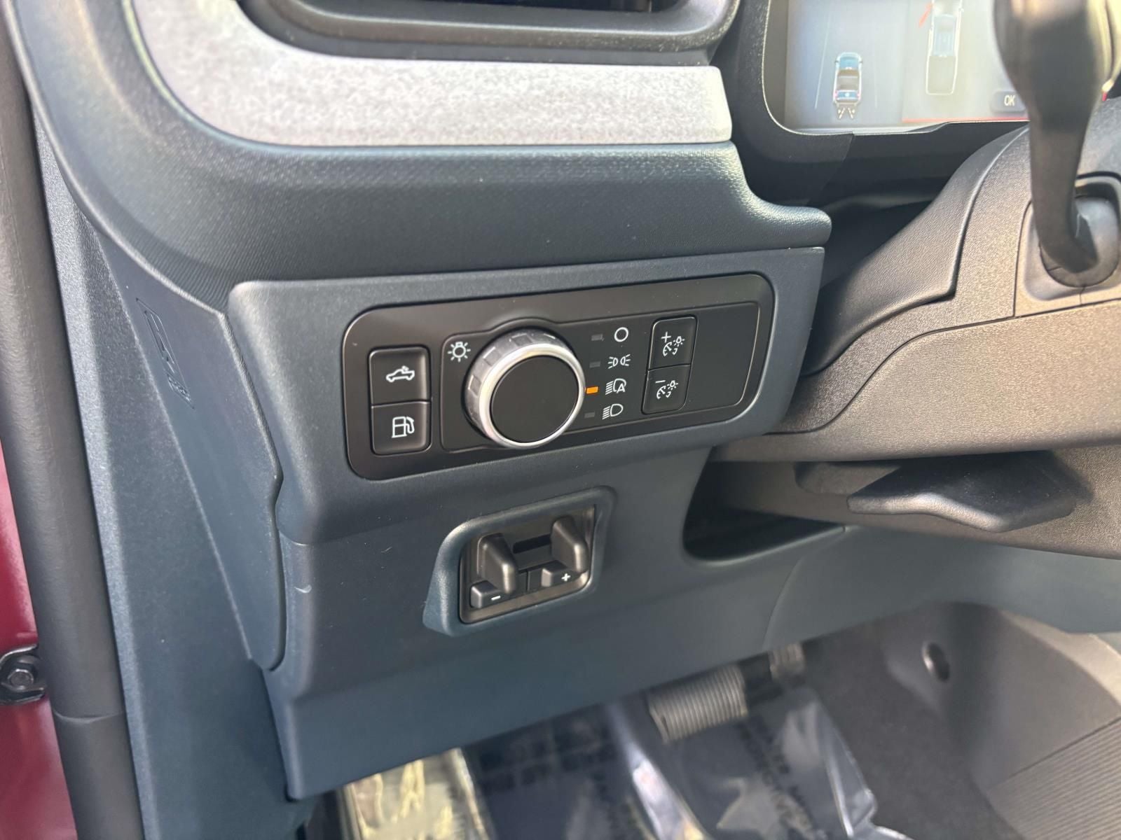 2025 Ford Maverick XLT Hybrid AWD