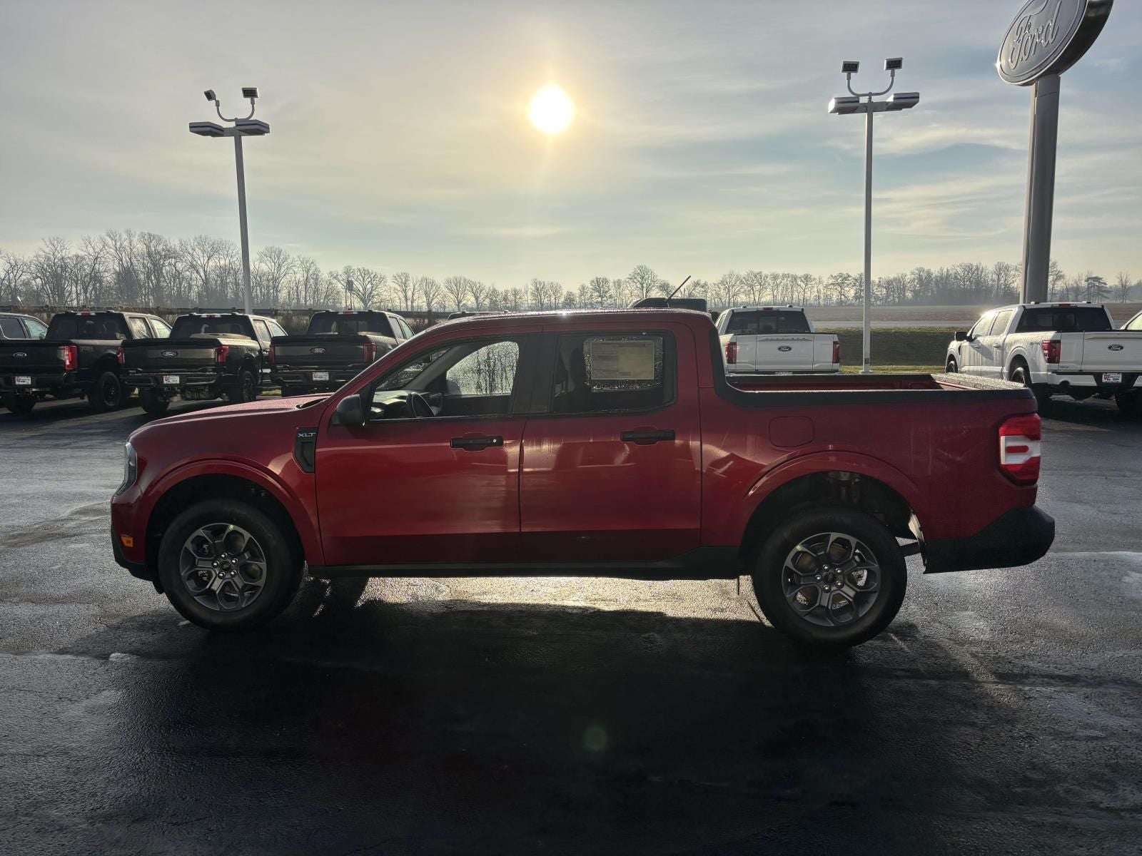 2025 Ford Maverick XLT Hybrid AWD