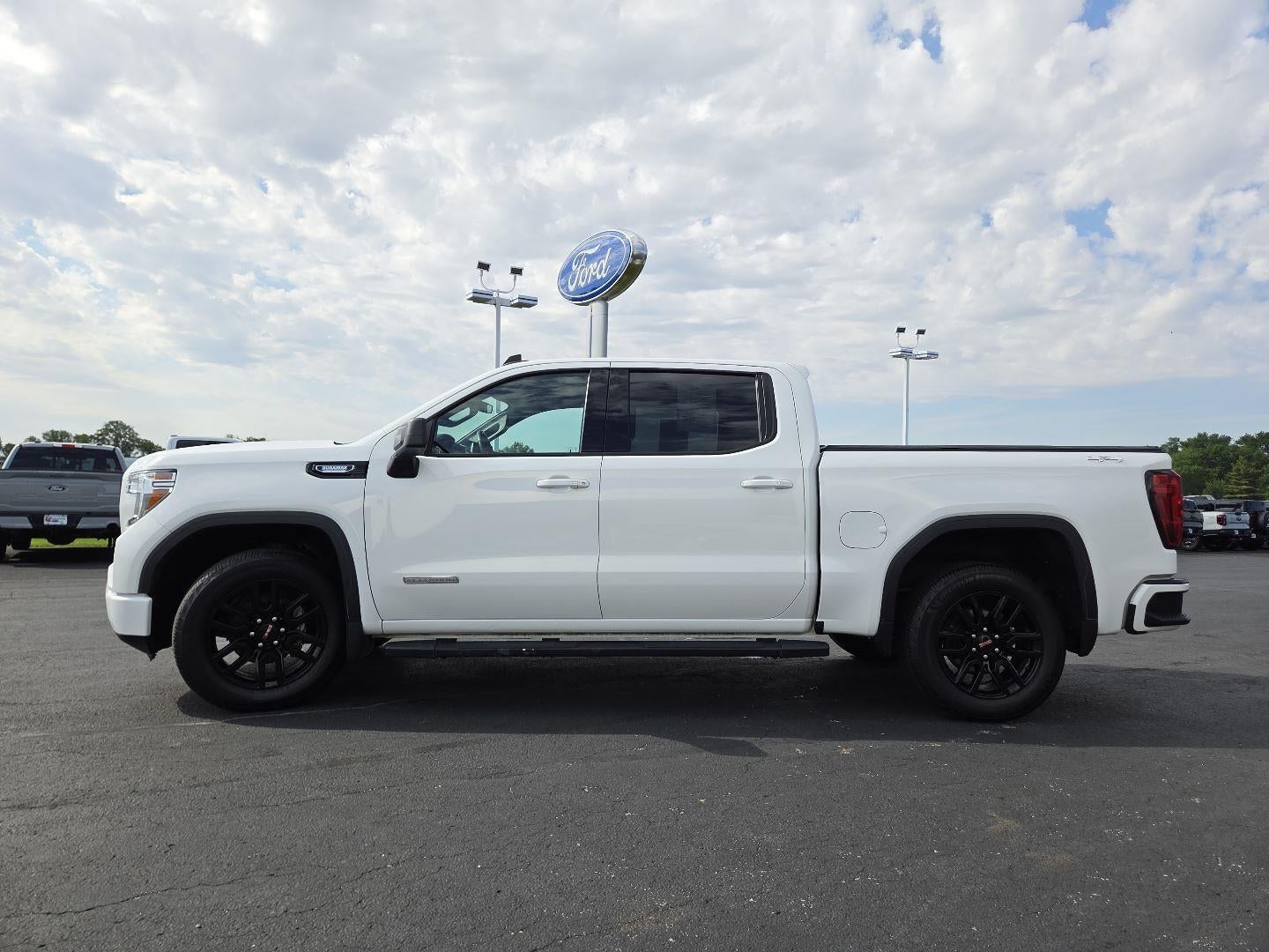 2022 GMC Sierra 1500 Limited Elevation