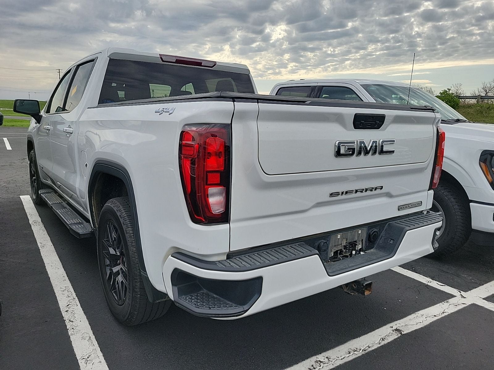2022 GMC Sierra 1500 Limited Elevation