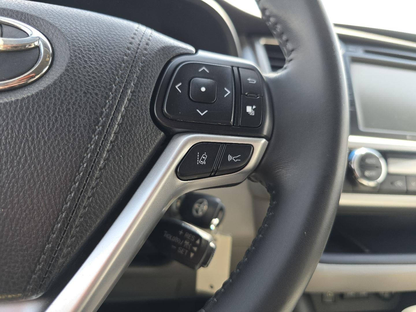 2017 Toyota Highlander LE Plus