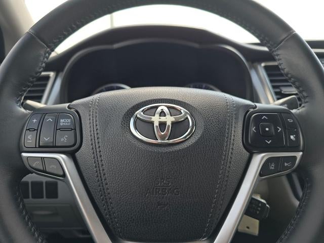 2017 Toyota Highlander LE Plus