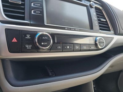 2017 Toyota Highlander LE Plus