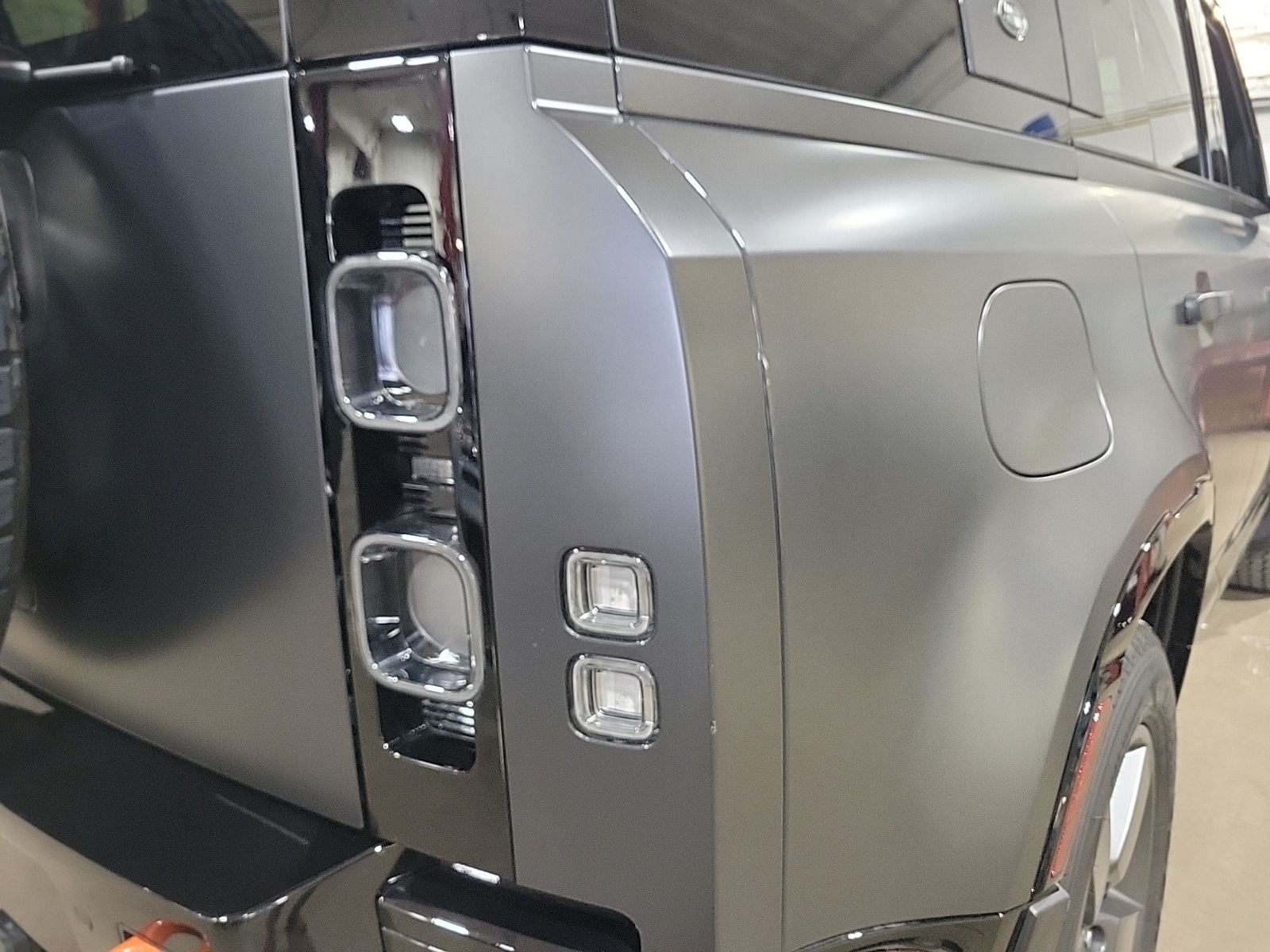 2024 Land Rover Defender 110 X